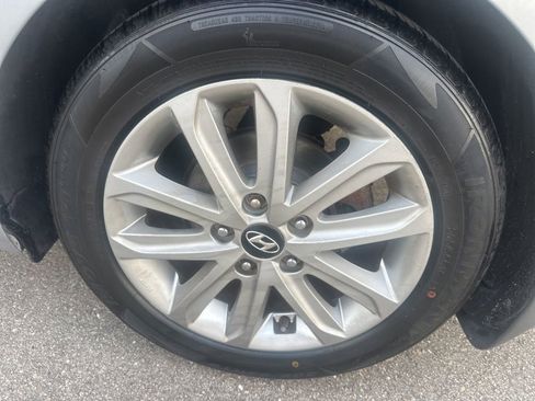 Used 2015 Hyundai Elantra SE w/ Option Group 02 image 13