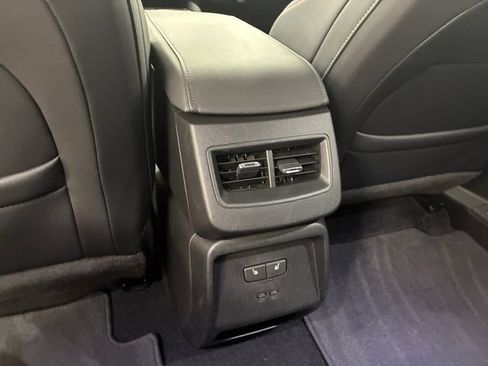 Certified 2025 Chevrolet Equinox EV RS w/ Active Safety Package 3 AWD/4WD image 19