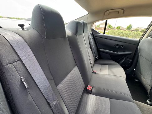 Used 2024 Nissan Sentra SV image 39