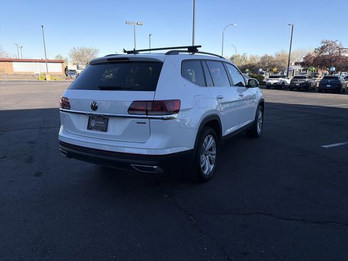 Used 2023 Volkswagen Atlas SE w/ Black Wheel Package image 6