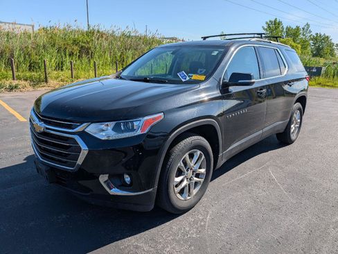 Used 2020 Chevrolet Traverse LT w/ LPO, Floor Liner Package AWD/4WD image 4