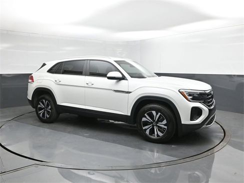 New 2026 Volkswagen Atlas Cross Sport SE image 17