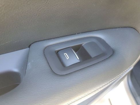 Used 2025 Cadillac XT6 Premium Luxury image 20