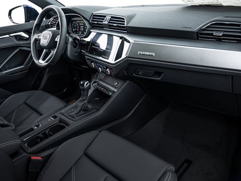 New 2025 Audi Q3 2.0T Premium image 12