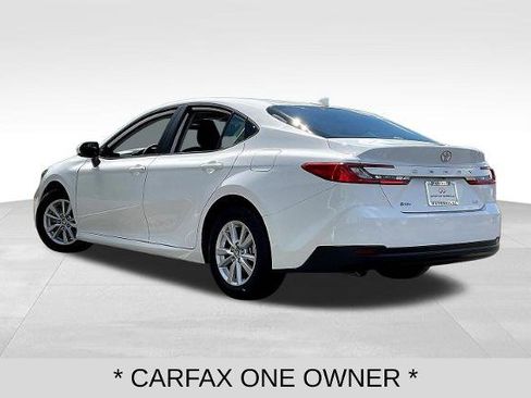 Used 2025 Toyota Camry LE FWD image 4