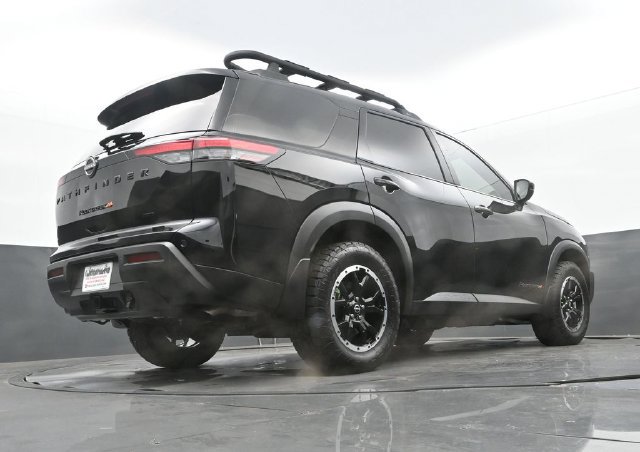 Used 2025 Nissan Pathfinder Rock Creek AWD/4WD image 25