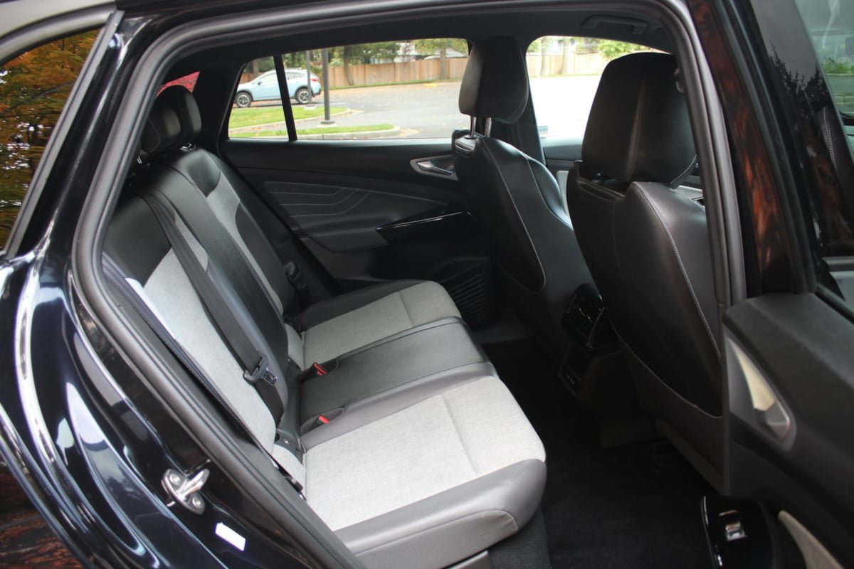 Used 2023 Volkswagen ID.4 Pro RWD image 27
