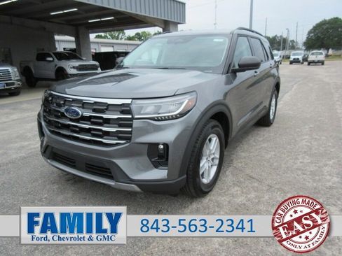 New 2026 Ford Explorer Active RWD image 1