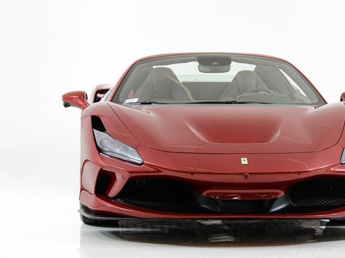 Certified 2023 Ferrari F8 Tributo RWD image 20