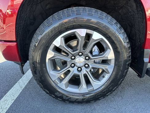 Used 2023 Chevrolet Silverado 1500 High Country AWD/4WD image 16
