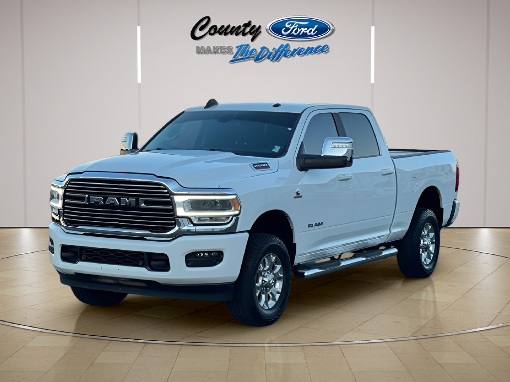 Used 2024 RAM 2500 Laramie AWD/4WD image 2