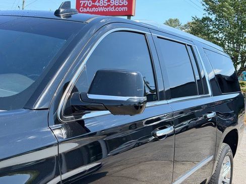 Used 2018 Cadillac Escalade ESV 2WD image 7