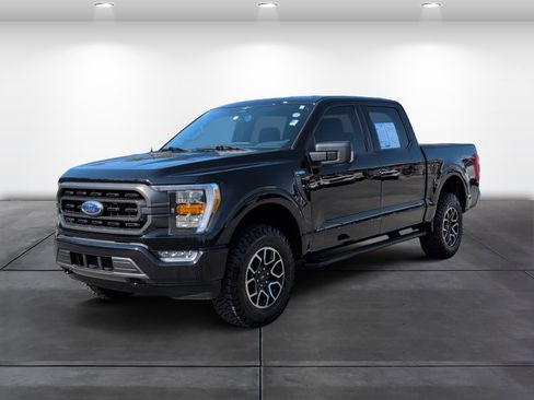 Used 2023 Ford F150 XLT w/ Equipment Group 302A High image 6