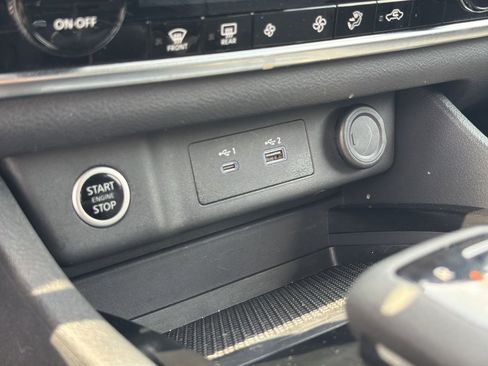 Certified 2023 Nissan Rogue SV image 26