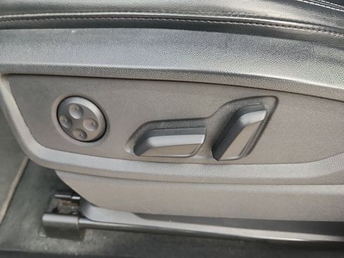 Used 2023 Audi Q5 2.0T Premium Plus image 9