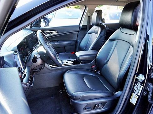 Used 2024 Kia Sportage EX image 15