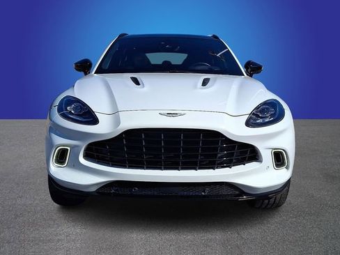 Used 2021 Aston Martin DBX image 2