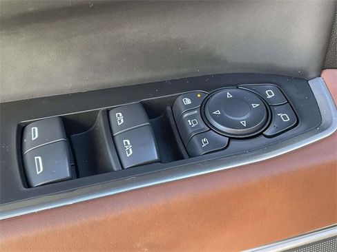 Used 2025 GMC Sierra 3500 Denali Ultimate image 18