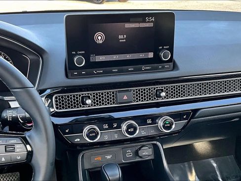 Used 2024 Honda Civic EX-L image 7