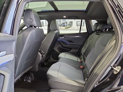 New 2026 Volkswagen Tiguan SE R-Line FWD image 14