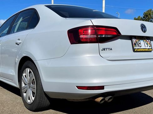 Used 2017 Volkswagen Jetta S FWD image 3