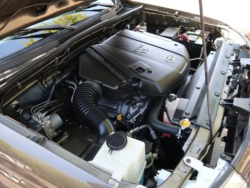 Used 2009 Toyota Tacoma PreRunner image 24