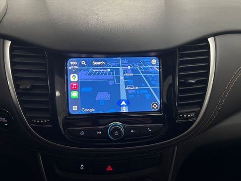 Used 2022 Chevrolet Trax LT w/ LT Convenience Package image 57