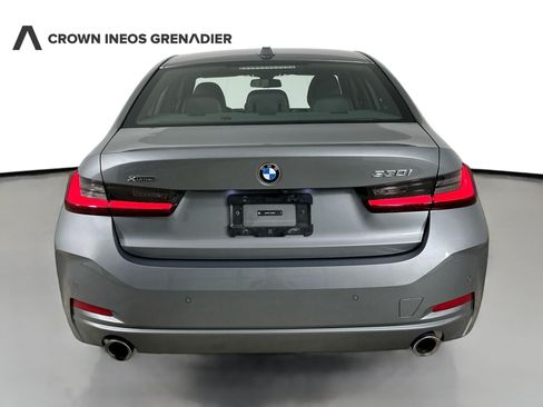 Used 2023 BMW 330i xDrive Sedan w/ Premium Package AWD/4WD image 6