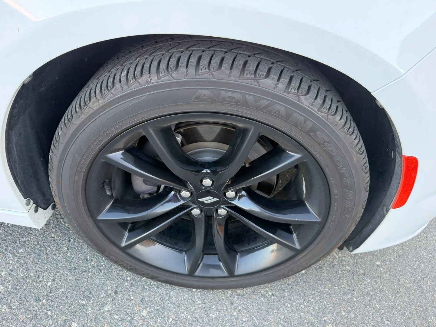 Used 2018 Dodge Charger R/T w/ Blacktop Package RWD image 33