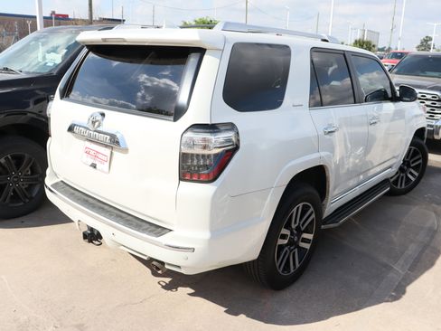 Used 2017 Toyota 4Runner Limited image 9
