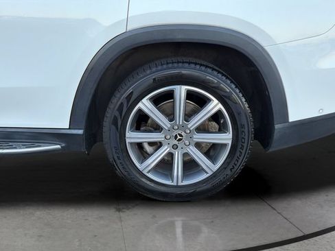 Used 2021 Mercedes-Benz GLS 450 4MATIC image 32