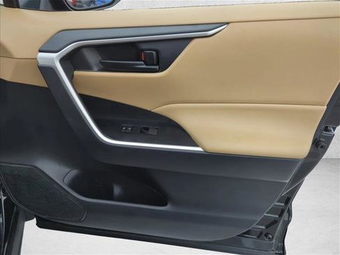 Used 2025 Toyota RAV4 LE image 25