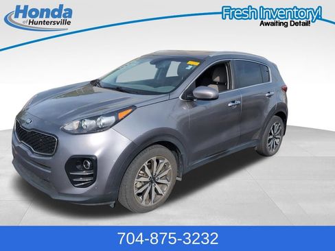 Used 2017 Kia Sportage EX image 4