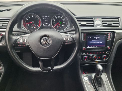 Used 2017 Volkswagen Passat 1.8T SE image 22