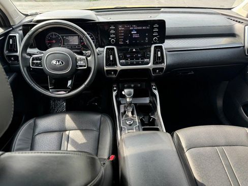 Used 2021 Kia Sorento S w/ Panoramic Sunroof Package FWD image 12