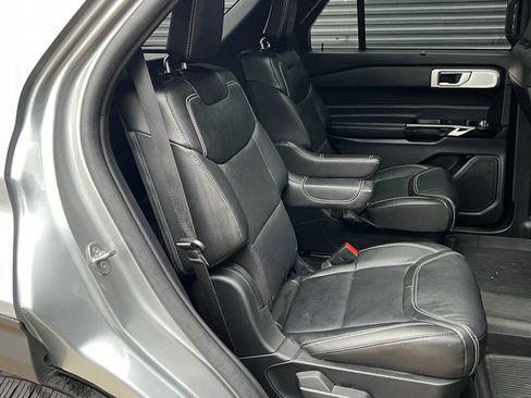 Used 2023 Ford Explorer ST w/ Equipment Group 401A AWD/4WD image 19