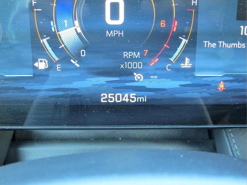 Used 2026 Chevrolet Equinox LT FWD image 12