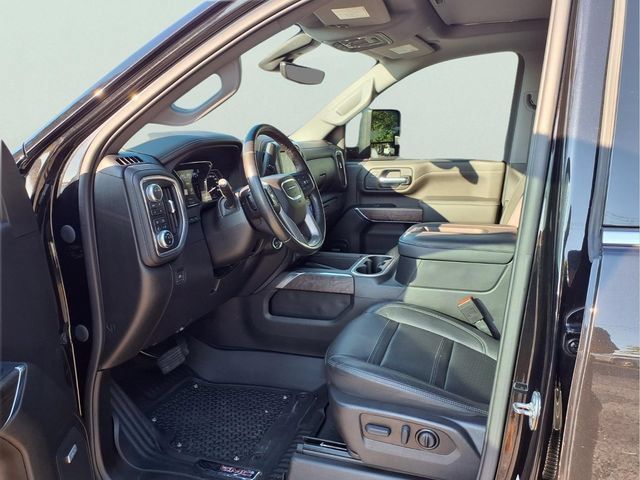 Used 2022 GMC Sierra 3500 Denali w/ Denali Black Diamond Edition AWD/4WD image 17