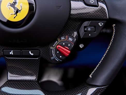 Used 2023 Ferrari 812 GTS RWD image 85