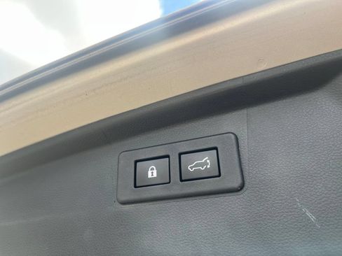 Used 2020 Subaru Outback Limited AWD/4WD image 10
