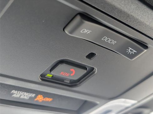 Used 2025 Toyota Tacoma SR5 image 23