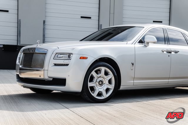 Used 2014 Rolls-Royce Ghost RWD image 39