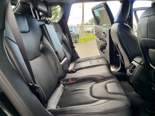Used 2023 Jeep Cherokee Altitude Lux AWD/4WD image 22