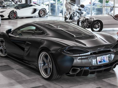 Used 2017 McLaren 570S RWD image 18