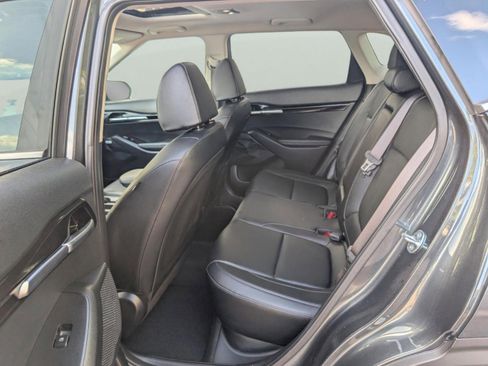 Certified 2025 Kia Seltos SX w/ SX Sunroof Package image 34