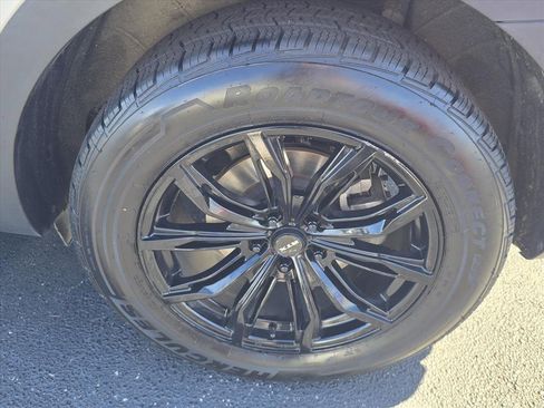 Used 2022 Kia Sorento LX image 13