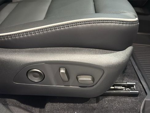 New 2026 GMC Acadia Denali w/ Super Cruise Package image 13