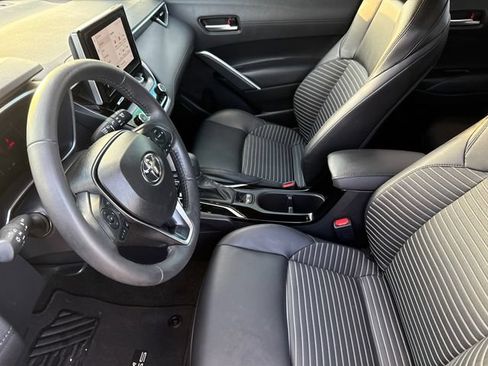 Used 2024 Toyota Corolla Cross AWD Hybrid w/ Convenience Package image 19