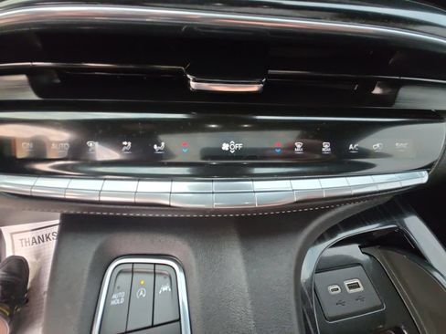 Used 2024 Cadillac Escalade Sport w/ LPO, ONYX Package AWD/4WD image 17