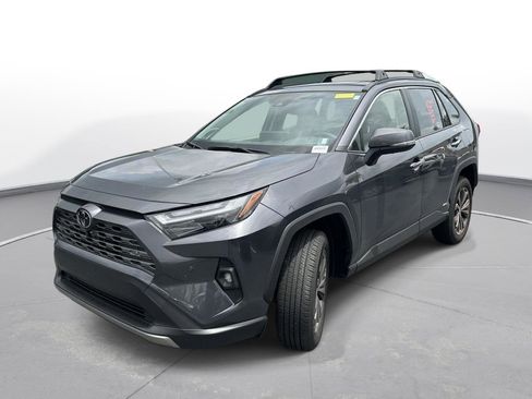 Used 2025 Toyota RAV4 Limited w/ Advanced Technology Package AWD/4WD image 2